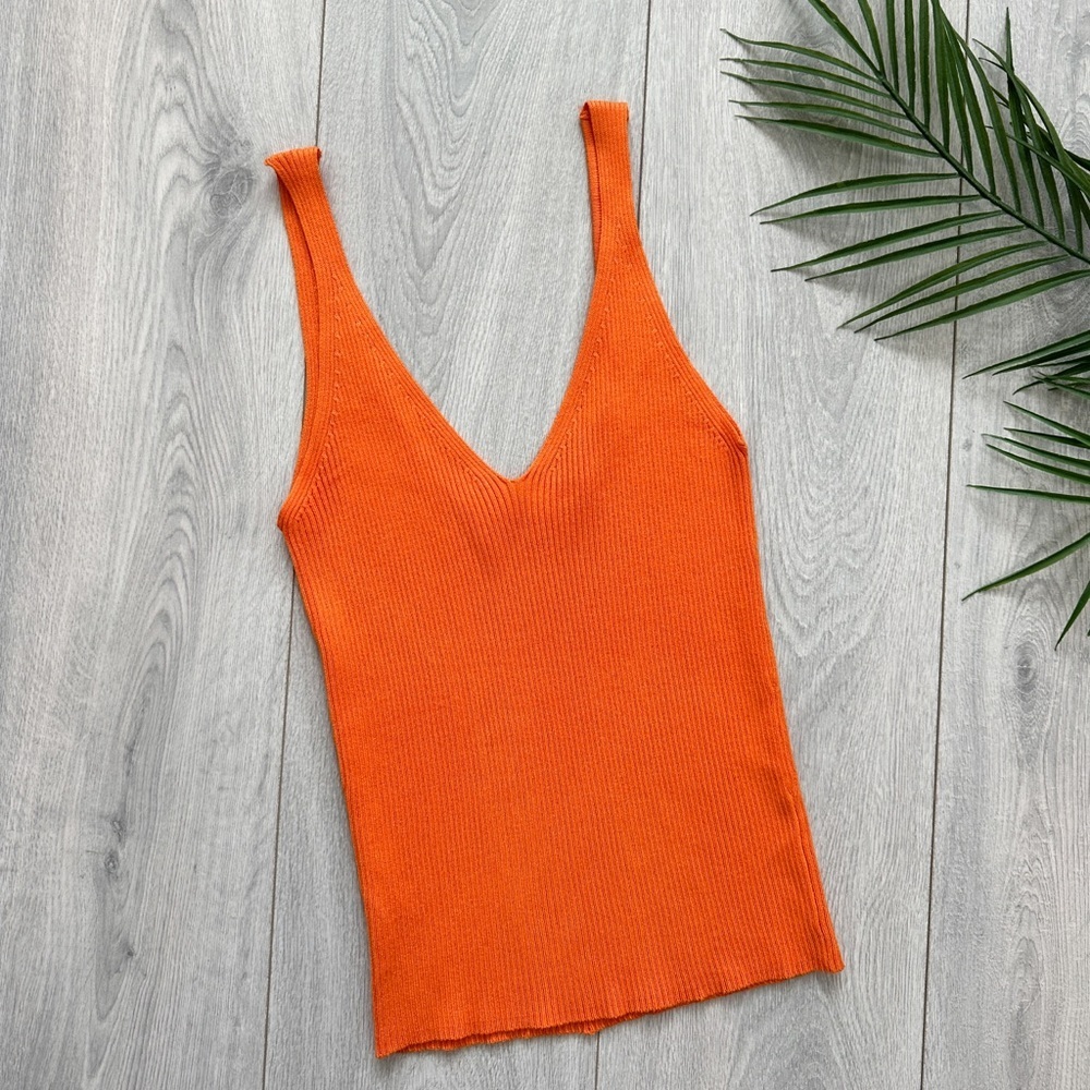 Mango Orange Ribbed V-Neck Tank Top - Picture 2 of 9